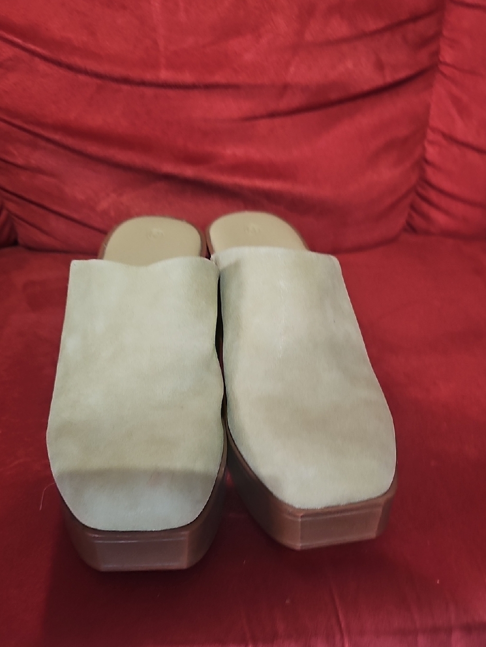 Women's Suede Platform Mules in Light Beige